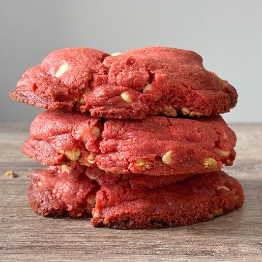 Red Velvet Cookies - Coffee y Crumbs 